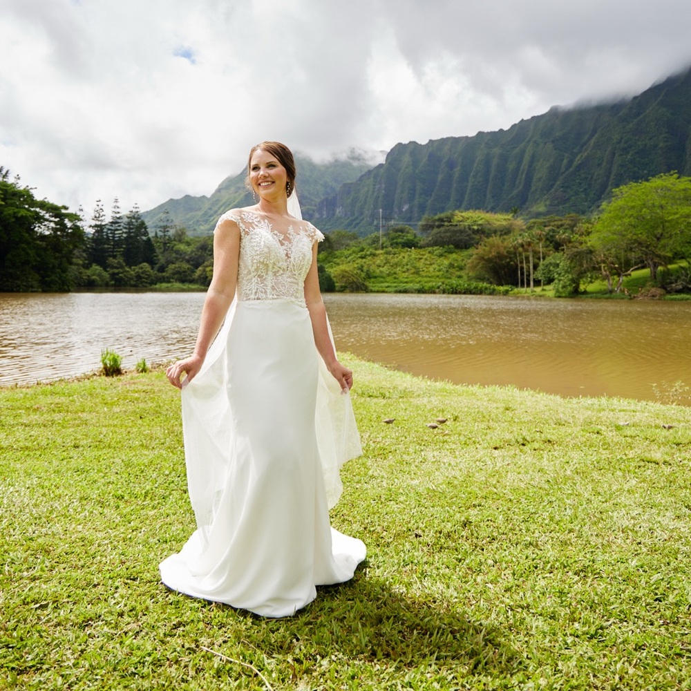 Custom wedding gown size 4